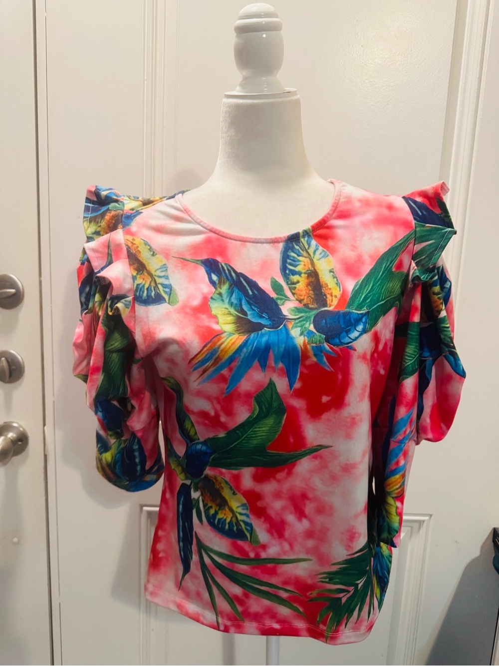 Women's Tropical Print Ruffle Sleeve Top - Pink size Large